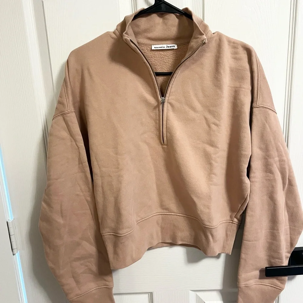 Reformation Marla cotton 1/4 zip Sweatshirt (Small) - Picture 7 of 8